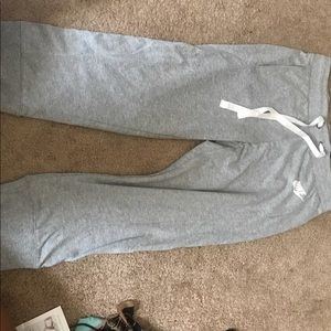 Women Nike capris